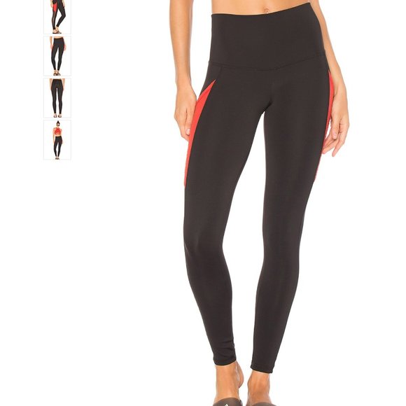 beach riot contrast pocketed leggings - Picture 2 of 4